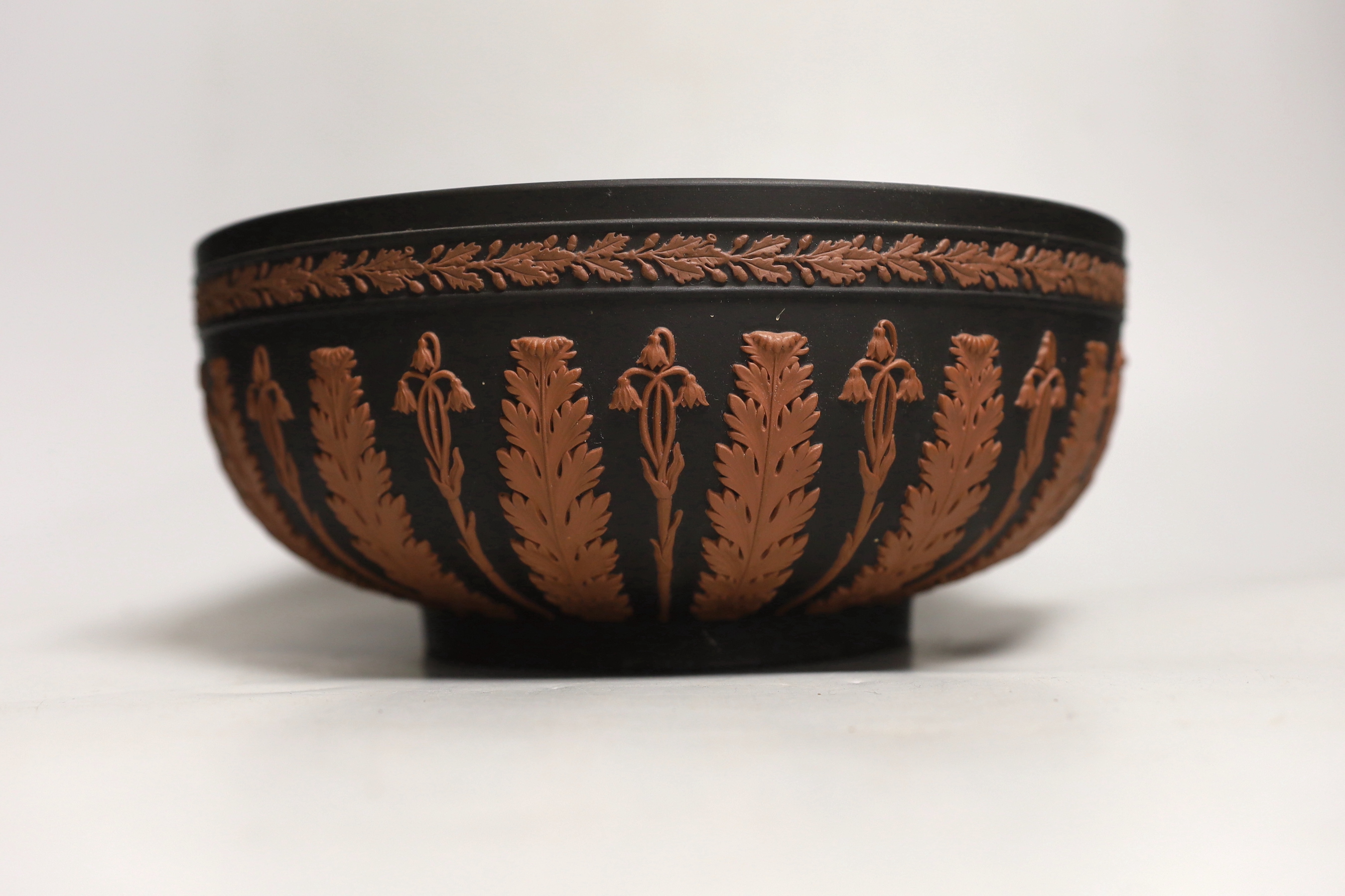 A Wedgwood black and terracotta jasper bowl, 25.5cm diameter